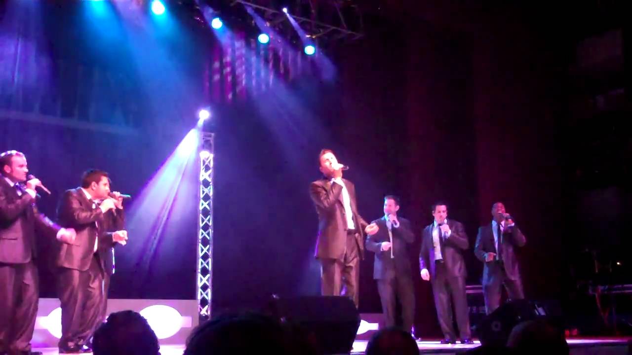 Straight No Chaser I'm Yours/Somewhere Over The Rainbow Fort Wayne