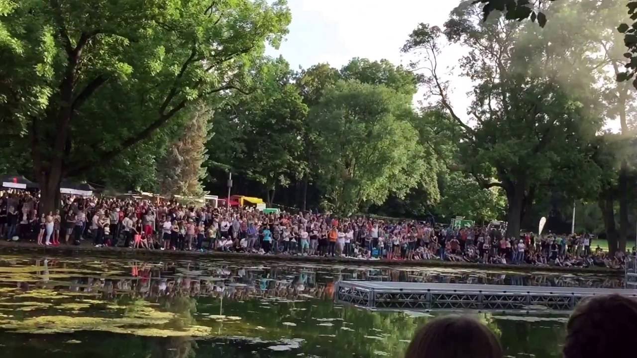 Max Giesinger - 80 Millionen - LIVE im Weimarhallenpark - laut und ...