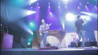 Simple Plan - This Song Saved My Life (LIVE in Quebec)