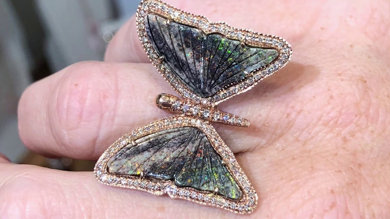 Jacquie Aiche: A Sneak Peek Of Her World