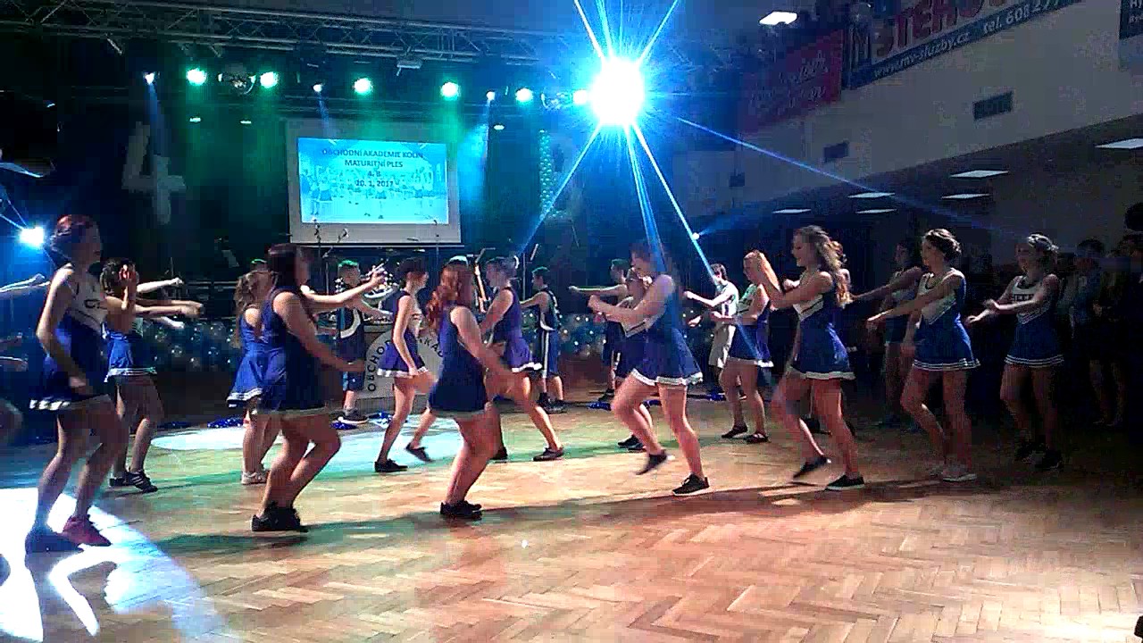 Předtančeni 4.B OA Kolín 20.1. 2017