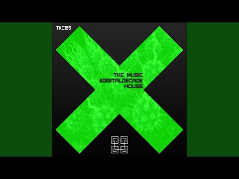 Listen Bitch (Original Mix)