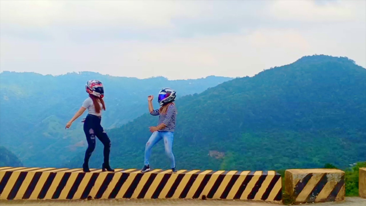 HELMET DANCE CHALLENGE