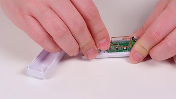 TELUS | Replace the batteries in your Flood Sensor (Gen 1)