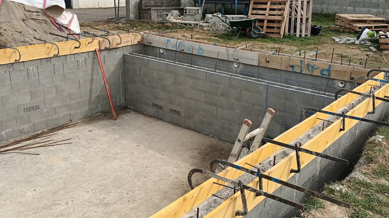 Différentes étape pour construire une piscine - YouTube