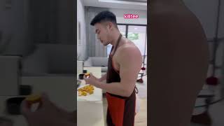 Jaymily Jaabir JiNi sexy in apron slicing oranges just for you 🍊🔥 #kilitee