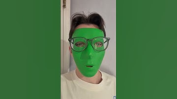 Reading the entire Shrek script 1 word per day #2409 “village”