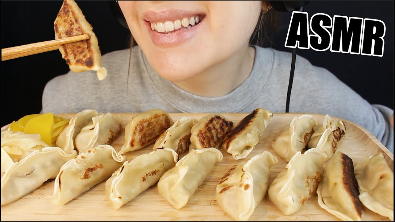 ASMR DUMPLINGS GYOZA JAPANESE FOOD | MUKBANG SOFT  EATING SOUNDS No Talking 먹방 | Kasmia ASMR