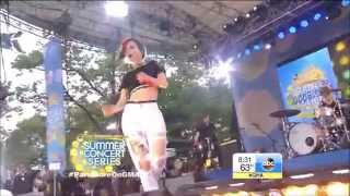 Paramore - Ain't It Fun [Live | GMA 6\/13\/2014]