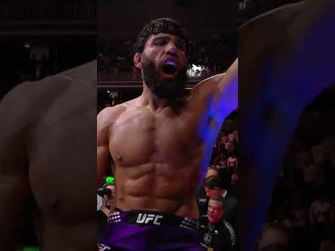 Arman Tsarukyan Submits Dan Hooker UFCQatar UFC UFCIndia 