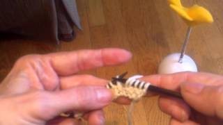 Yarnover Buttonholes in Seed Stitch-Tip of the Week-03/11/16