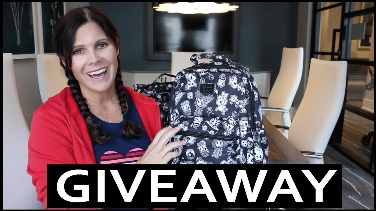 Big JuJuBe Tokidoki Queens Court Bag Giveaway!