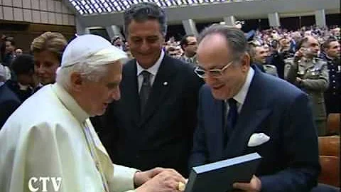 Come si fa ad andare in udienza dal papa?