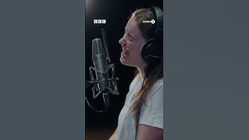 this @Radiohead cover 🥹 @thisissigrid #PianoSession #Sigrid #Radiohead