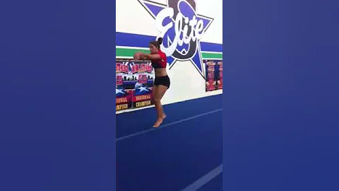 Sara Wright standing full