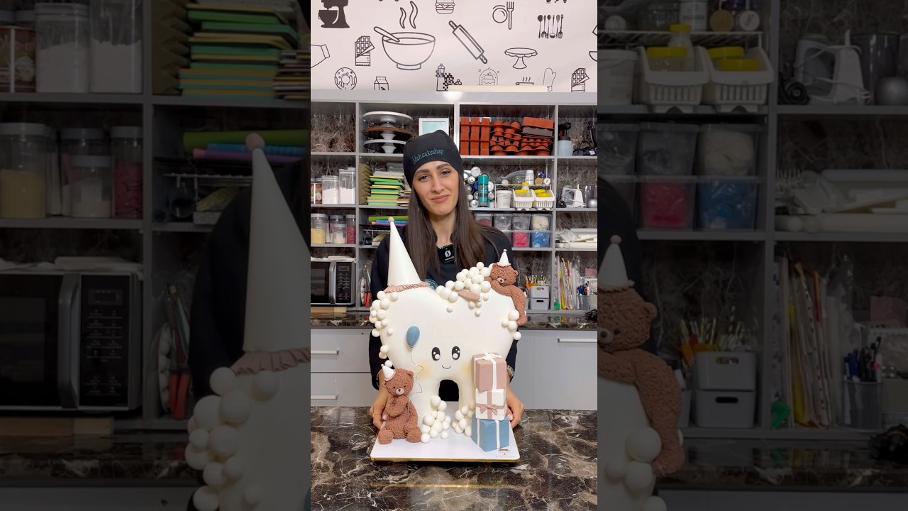 First tooth #firsttooth #firsttoothcake