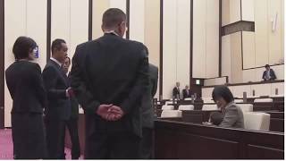 171126-女性の 議員が 赤ちゃんを 連れて 議会に 出席しようとする 緒方夕佳 検索動画21 171126-女性の 議員が 赤ちゃんを 連れて 議会に 出席しようとする 緒方夕佳 検索動画 21