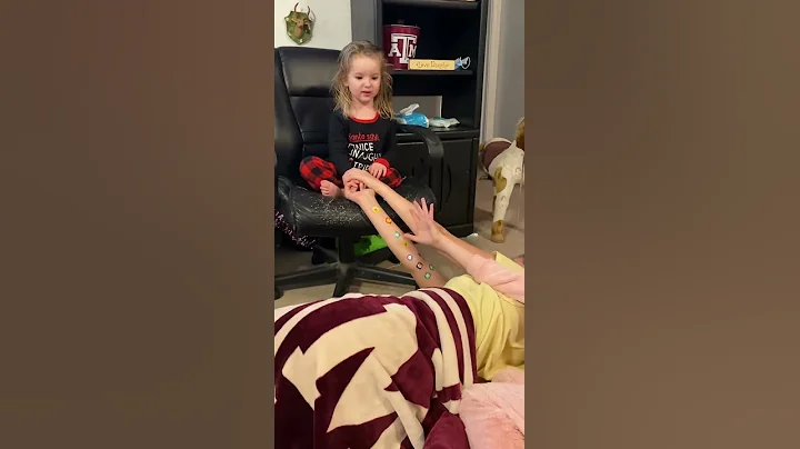 Baby sister sings to her big sisters