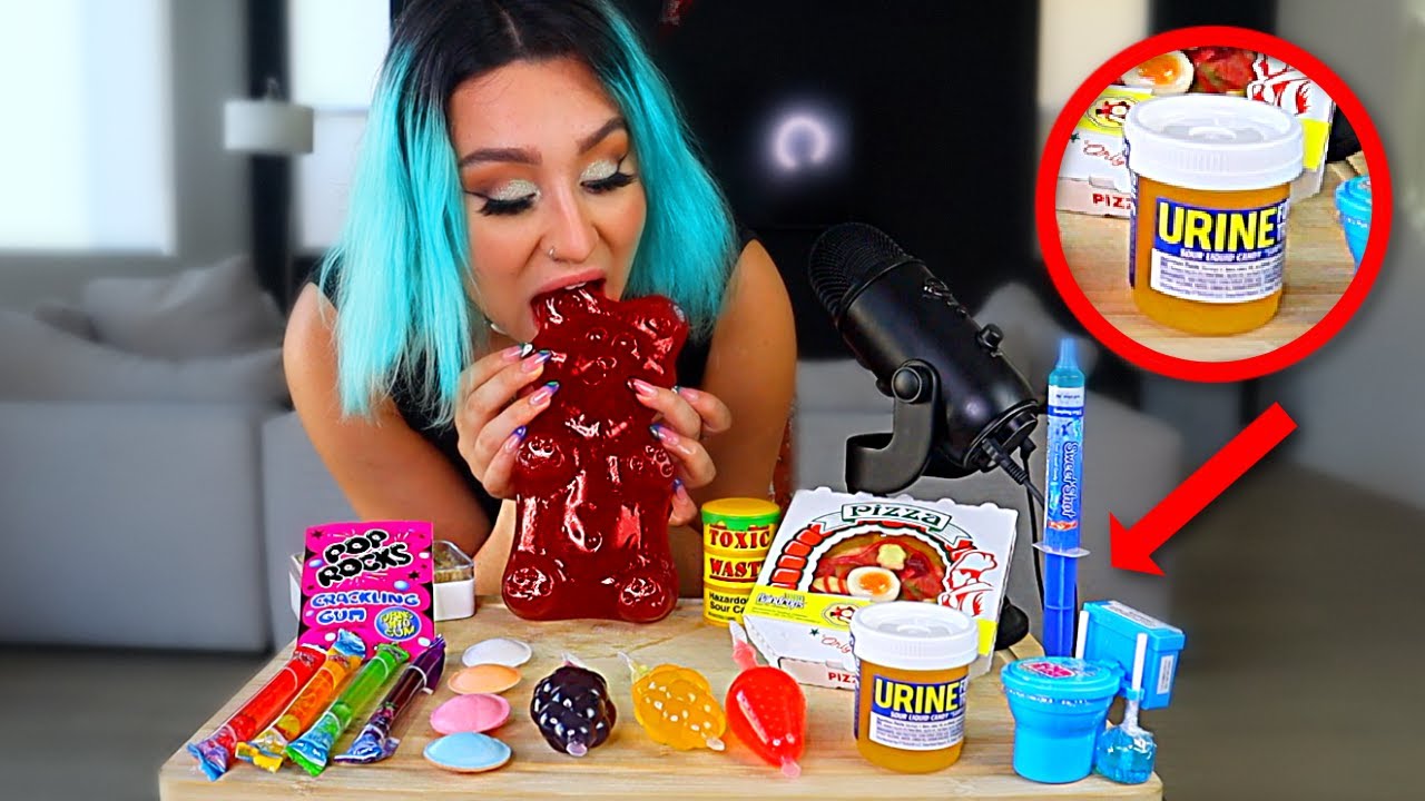 I Tried ASMR.. Eating GAINT GUMMY BEAR, FRUIT JELLY, HONEY COMB