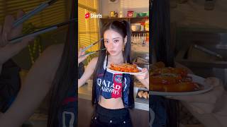 Download Lagu 𝑴𝒂𝒌𝒆 𝒎𝒚 𝒃𝒐𝒅𝒚 𝒘𝒐𝒓𝒌 #MEOVV #미야오 #BURNINGUP #MEOVV_BURNINGUP #Shorts MP3