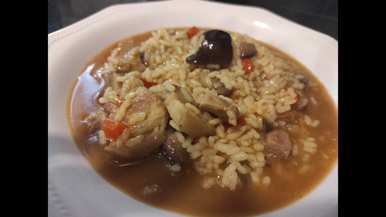 Arroz meloso con panceta y setas
