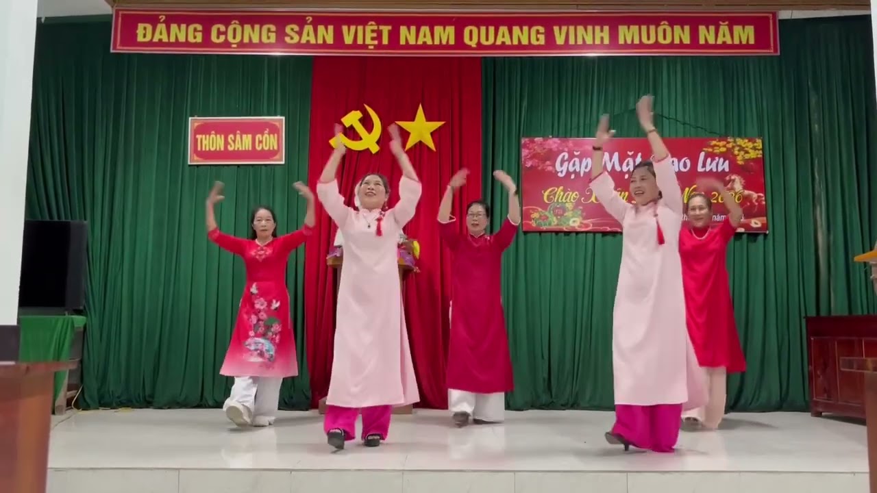 Mua Xuân ơi thôn sam con