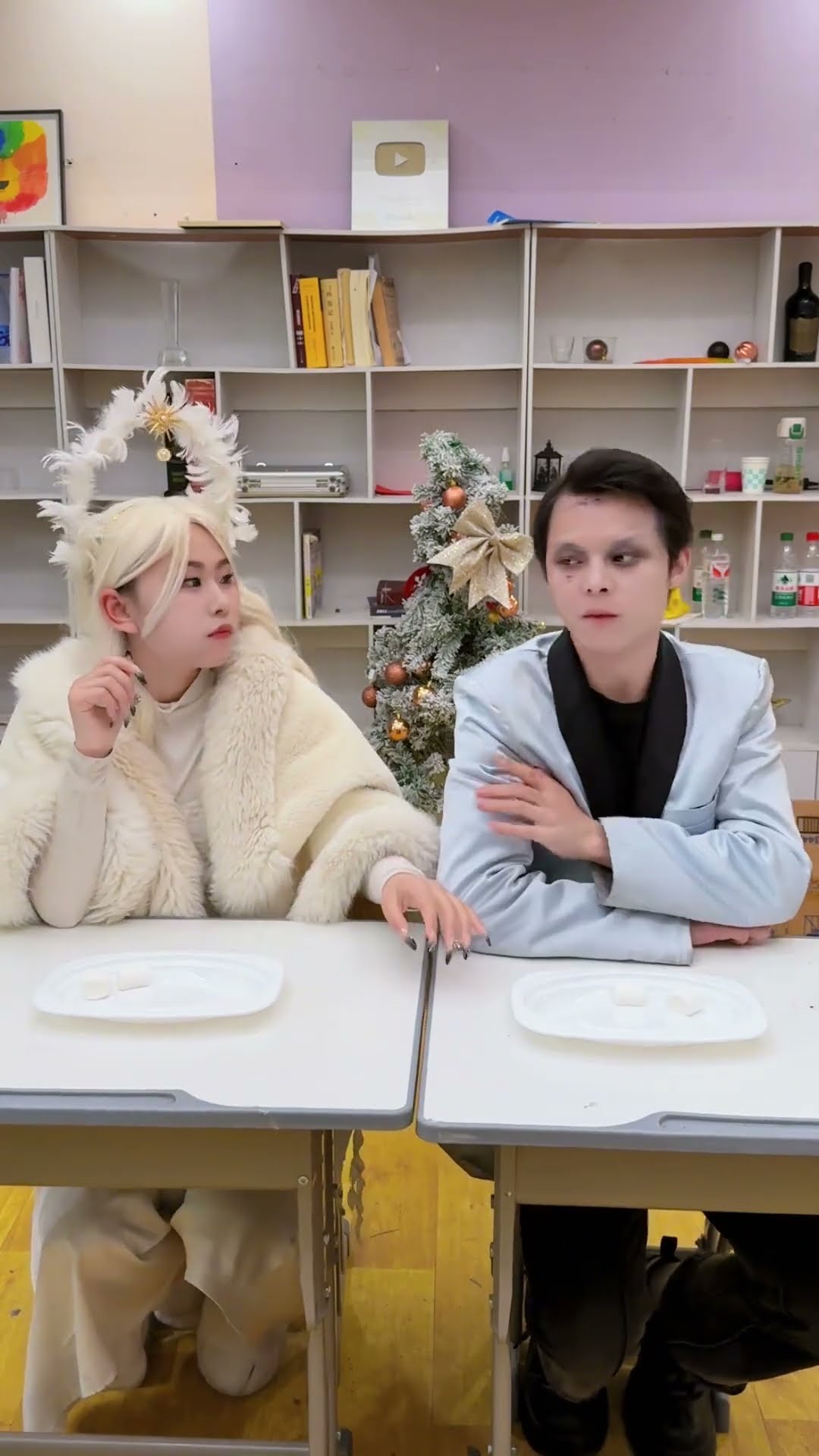 The clown and the angel are both so scheming! #clown #angel