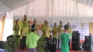 Kumpulan Kompang Sinar 12 Di Karnival Iktiraf 2010