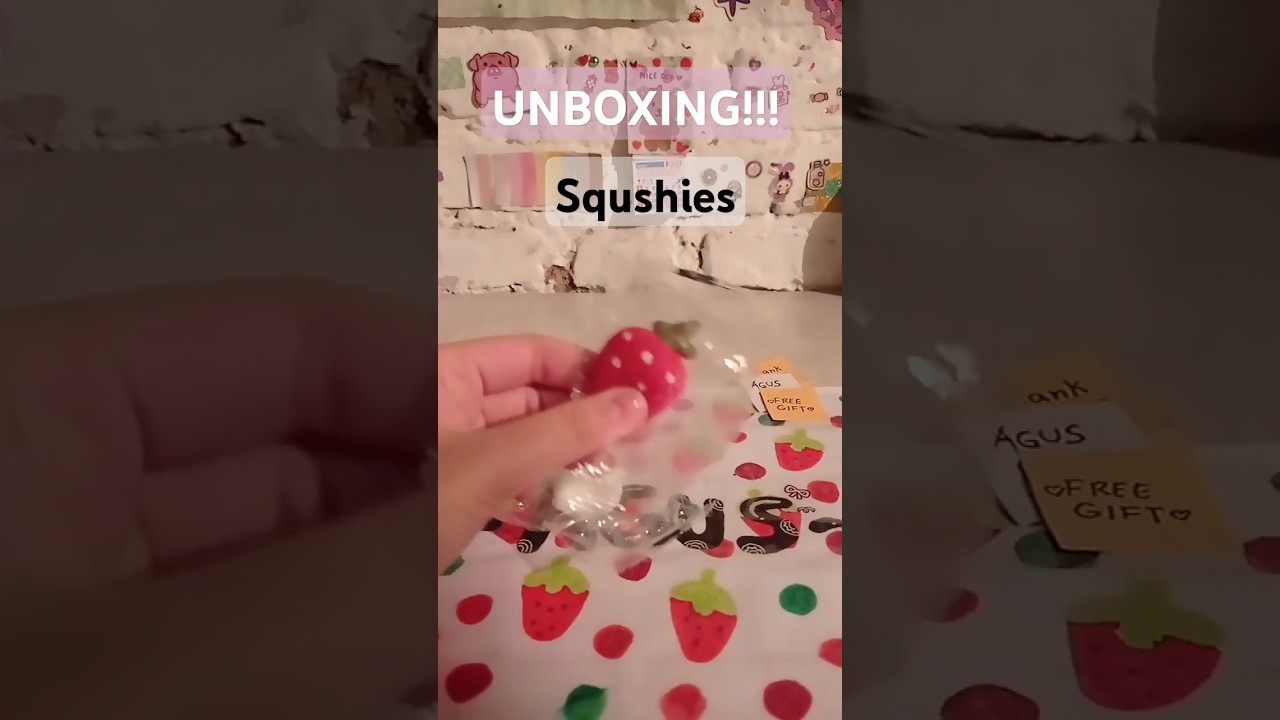 Unboxing squishies!!! 