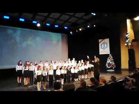 Полунощ камбани пият с участието на хор бодра смяна