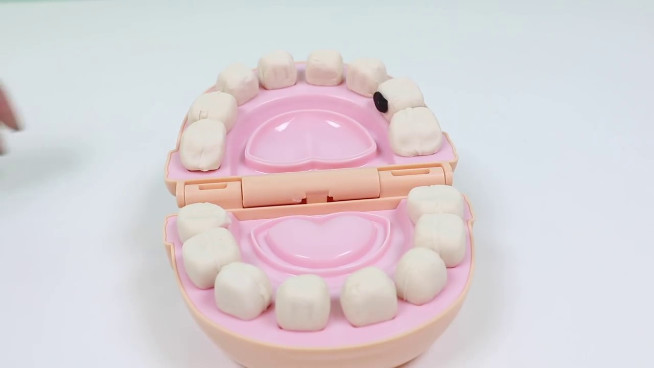 New PLAY DOH Doctor Drill N Fill Playset   Pretend Dentist with Play Dough Toys!