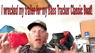 How to change a taillight on Trailstar trailer.  Bass Tracker Boat Trailer