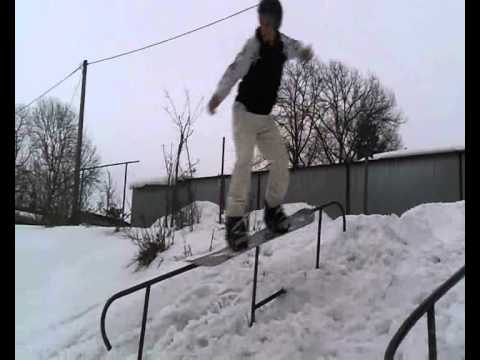 grind snowboard.wmv - YouTube