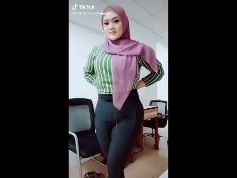 Hijab style montok|celanaketat #shorts #viralshorts #hijabqueen