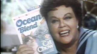 Ocean Blend Purina Cat Chow commercial 1979
Watch hundreds of other classic 70s commercials at youtube.com/MrClassicAds1970s Ocean Blend Purina Cat Chow commercial 1979