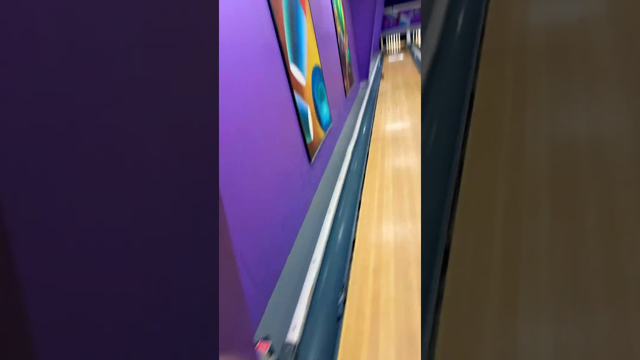 Pro vs hacker bowling