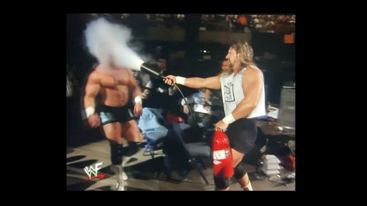 Best of WWE 1999: Al Snow vs Bob Holly - WWF Hardcore Championship (Highlights)