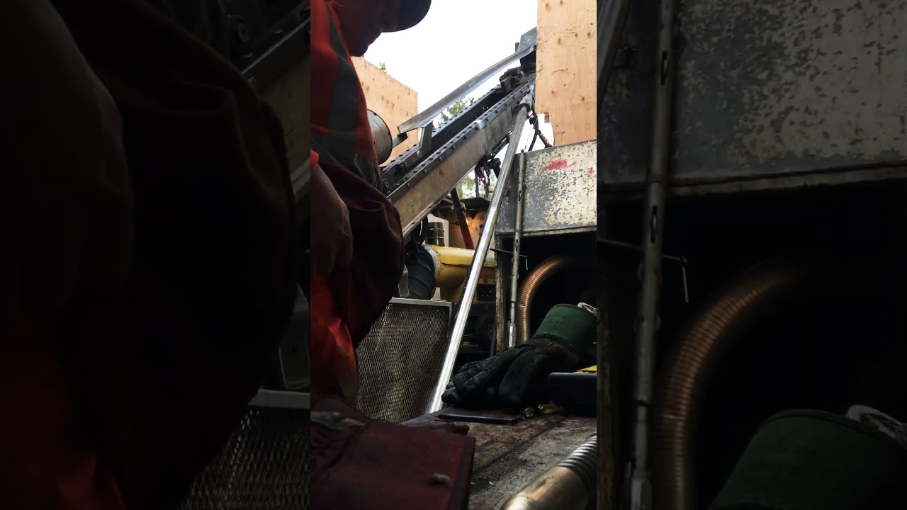 Pulling NQ rods on a surface diamond drill