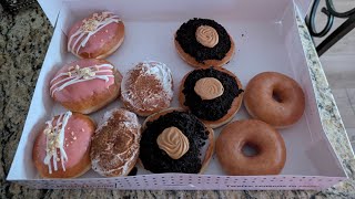 Trying Destination Dessert Donuts from Krispy Kreme 
