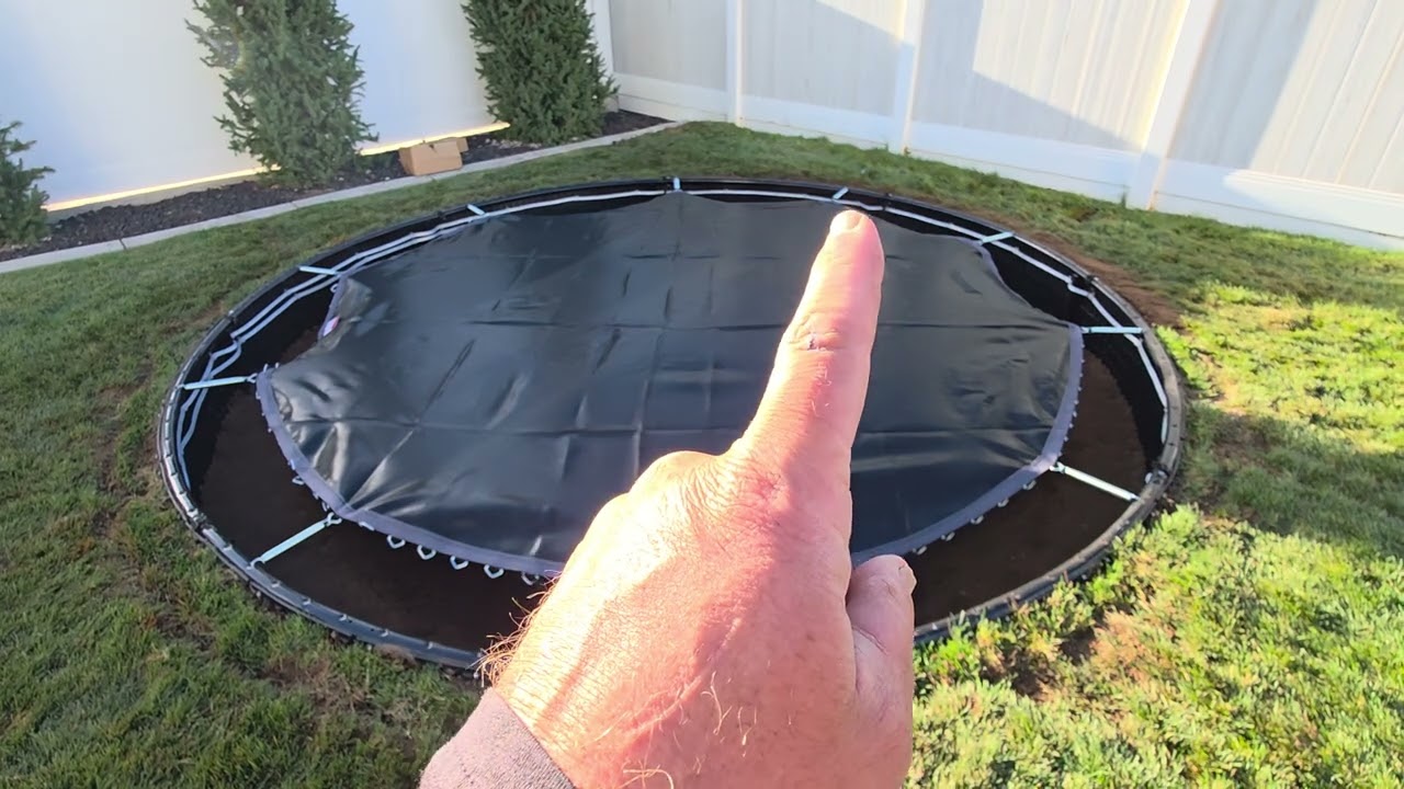 How to put a jumping mat on a trampoline! @trampolineholes