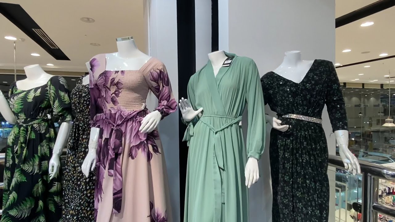 جبت لكم 💕 فساتين 👍 مديلات ولا اروع ❤️جدة. السعودية 🇸🇦