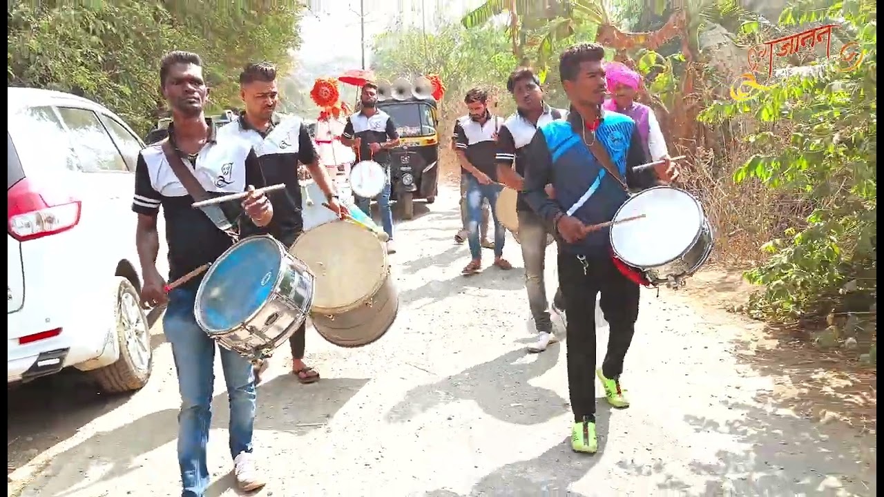 वरात (या गो दांड्यावरना नवरा कोणाचा येतोय)(Gajanan Musical Group)