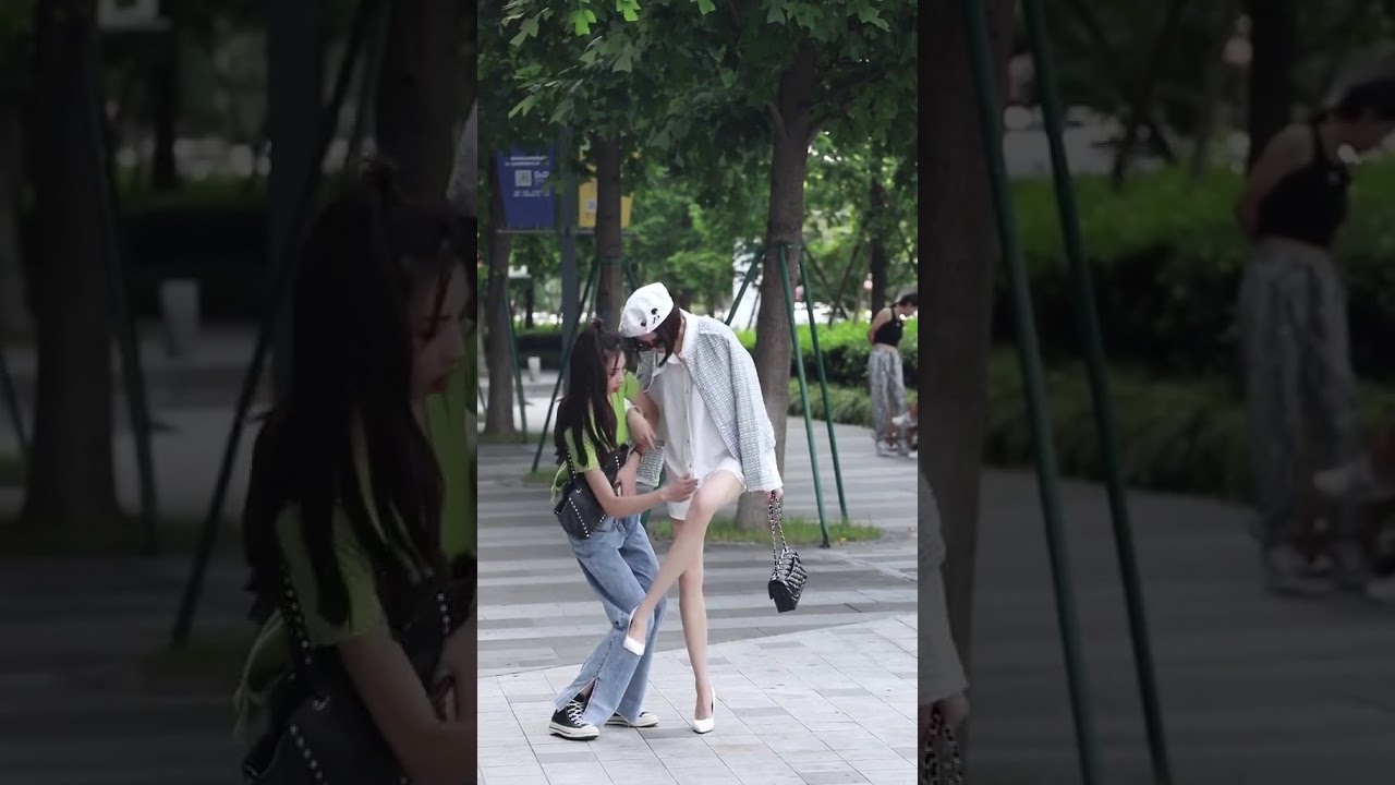 10 Girls wear no pants. What Street dress and wear everyday share YouTube