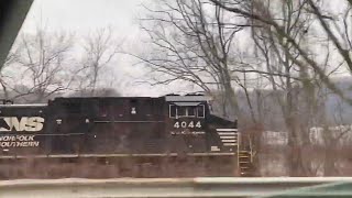 Small chase of an NS trash train around Haysville, PA