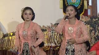 Kelinci Ucul Garap Gagrak Gamelan Bali - Dua Sinden Cantiknya Karawitan Manduro