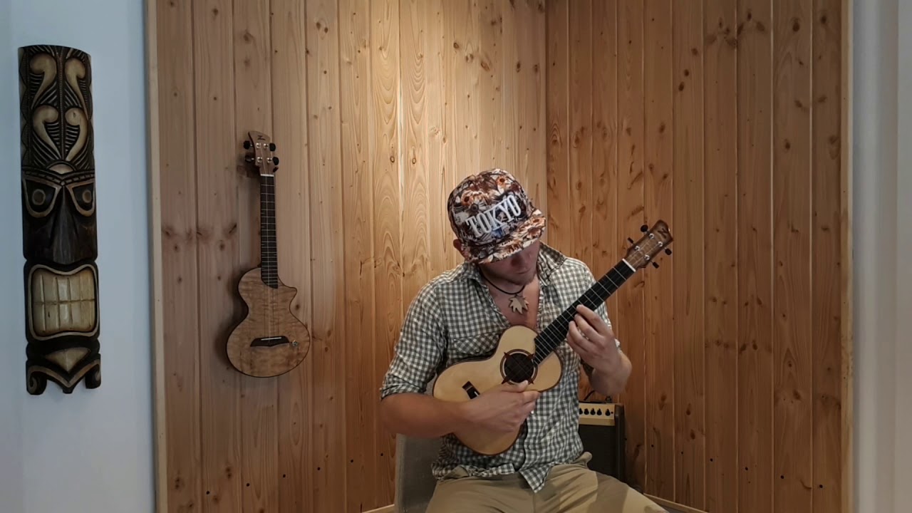 Ziegenspeck Ukulele Super Custom Quilted Maple