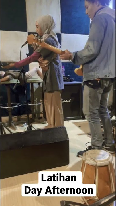 Latihan band Raggae Day Afternoon
