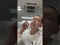 vào nhà vệ sinh nữ để tìm đồ bị mất mỗi tội anh ra vào hơi nhiều lần thôi