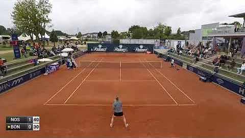 Linda Noskova v Ysaline Bonaventure - W100 VERSMOL...