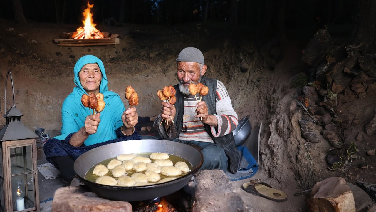 Surviving the Forgotten Caves of Afghanistan | Old Lovers’ Daily Life & Cooking